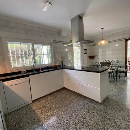 Casa Giulia Indipendenza Дом отдыха Сан-Леоне